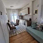 Viky Διαμέρισμα Primošten