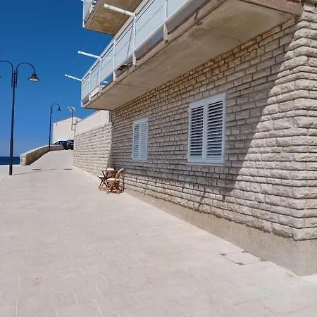 Апартаменты Viky Примоштен