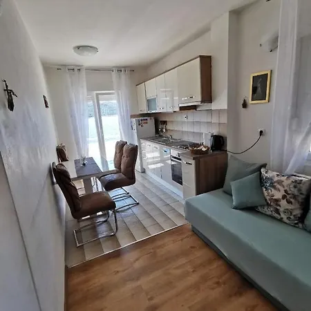 Viky Διαμέρισμα Primošten