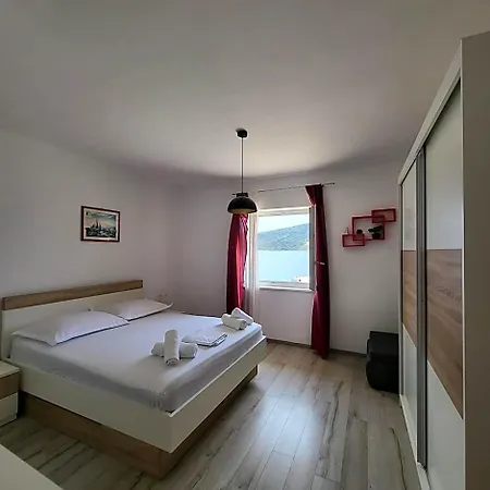 Viky Apartment Primosten