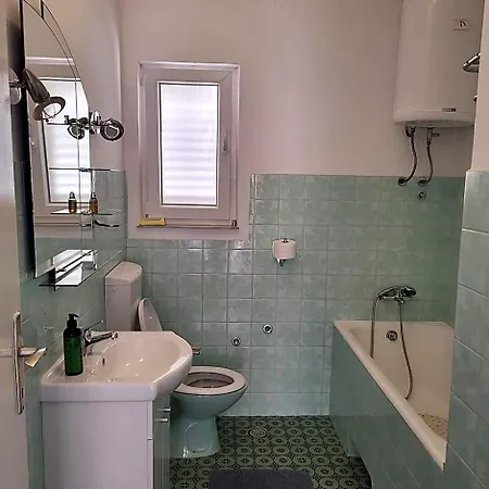 Viky Apartment