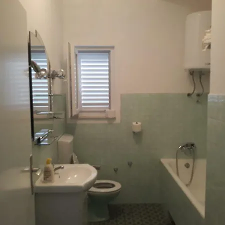 Viky Apartment *